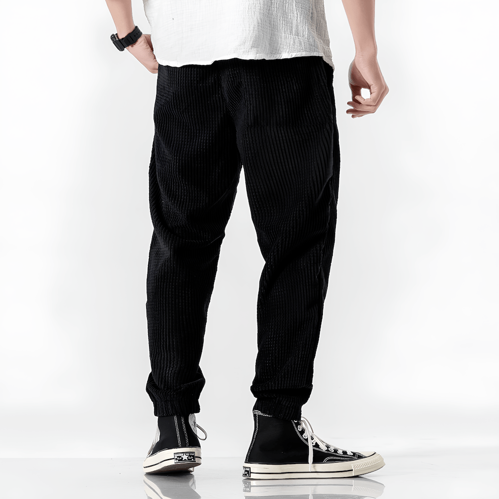 Jitsu - Zeitlose Cordhose für kühle Tage