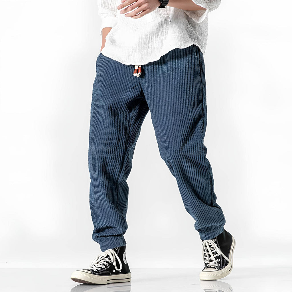 Jitsu - Zeitlose Cordhose für kühle Tage