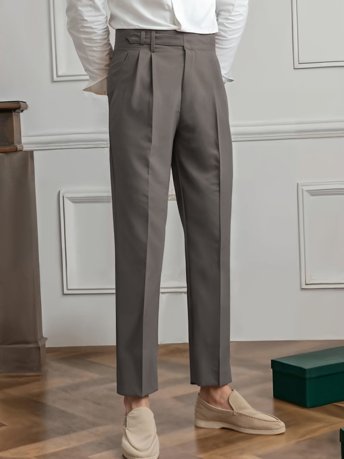 Otori: Exquisite Plissierte Hose für den stilbewussten Mann